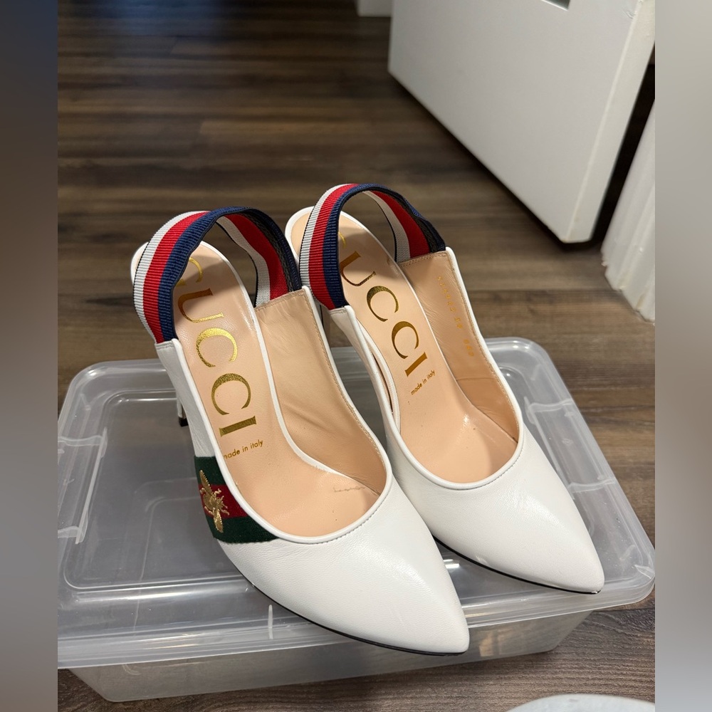 Gucci White Leather Slingback Pumps with Red & Blue Web Strap